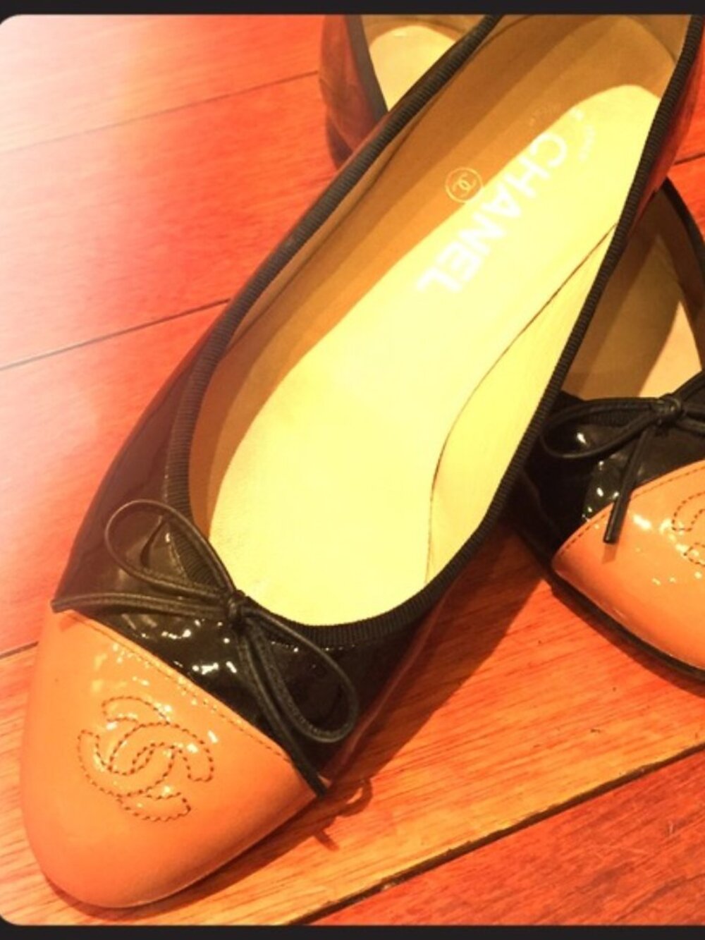 Authentic CHANEL Ballet Flats - Black & Coral Patent - EU 39 - Picture 1 of 8